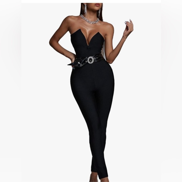 New Bella barnett Bandage Strapless Jumpsuit with belt size Small. - Picture 3 of 3